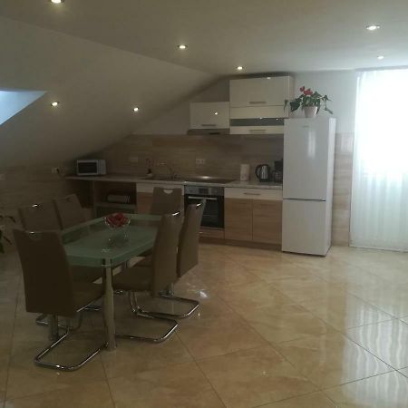 Ferienwohnung Apartman Daria Trogir Exterior foto