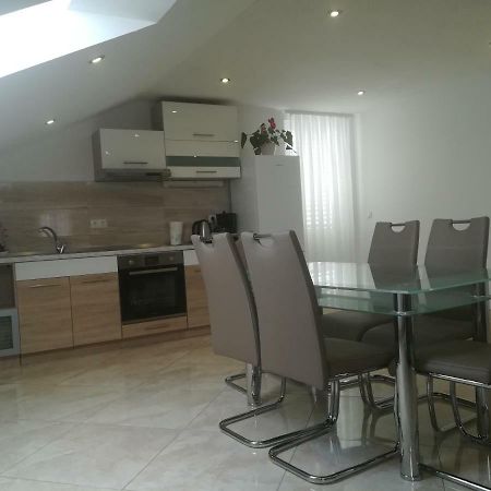 Ferienwohnung Apartman Daria Trogir Exterior foto