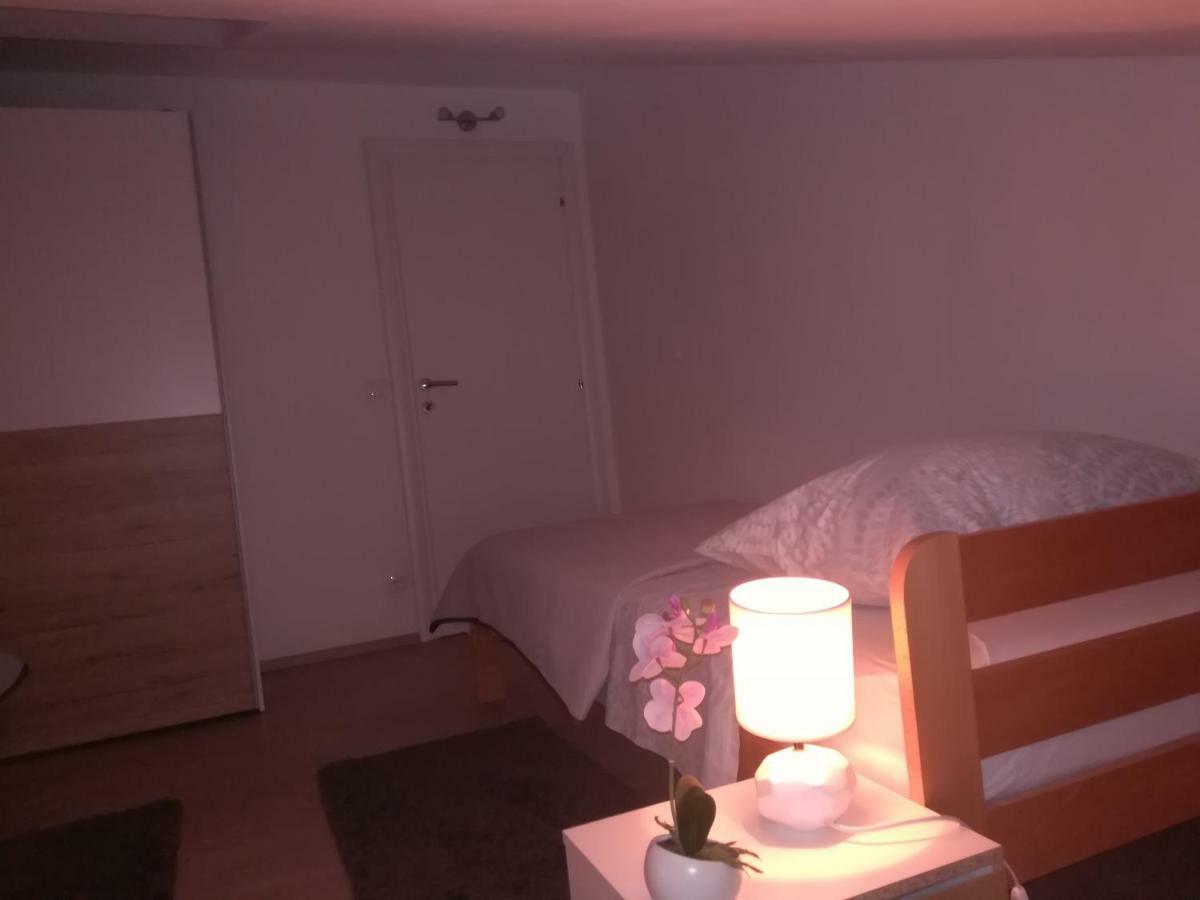 Ferienwohnung Apartman Daria Trogir Exterior foto